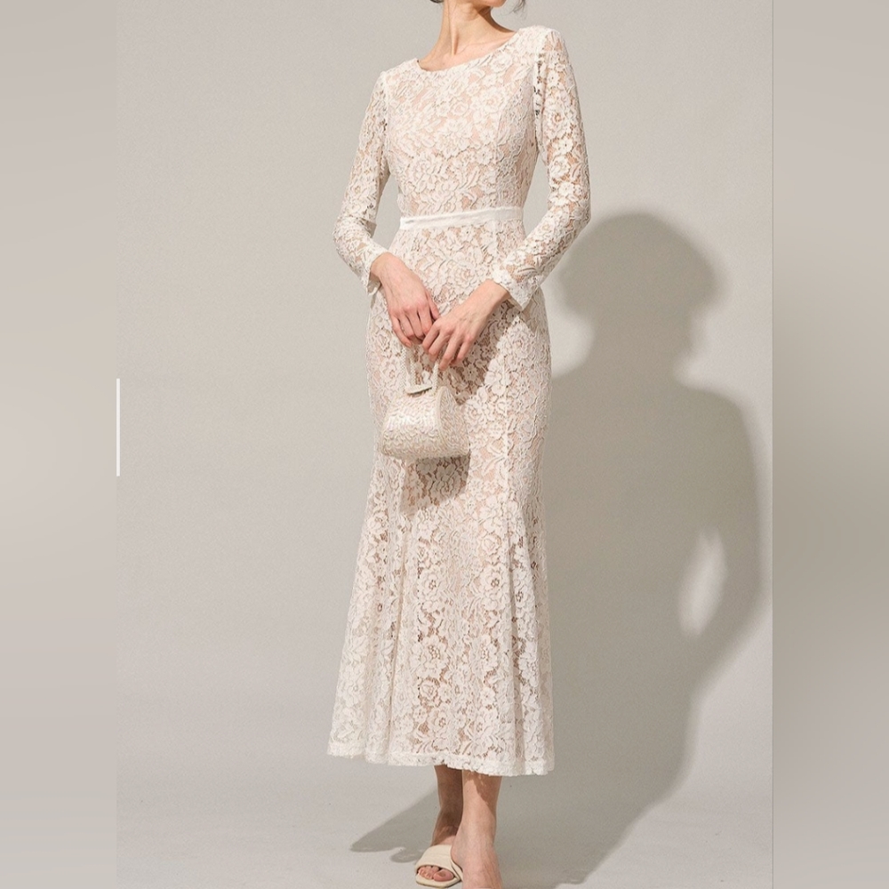 BNWT / RIHOAS / Small / Large  Simple Wedding Dress / Special Occasions - Picture 5 of 8